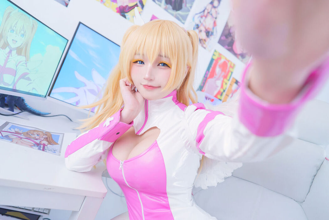 Coser@Takanashi Hanari – Lilliel (61P)