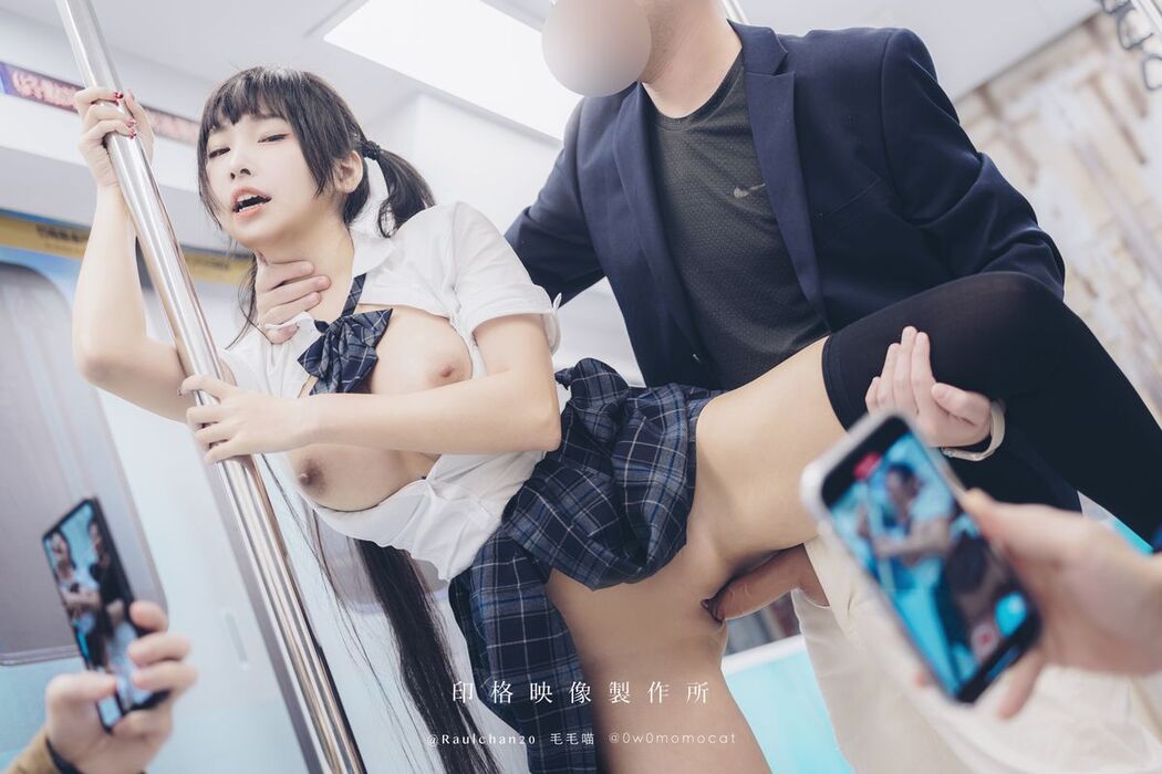 Coser@慕慕Momo – 電車通學少女完整版 (65P – 6V)