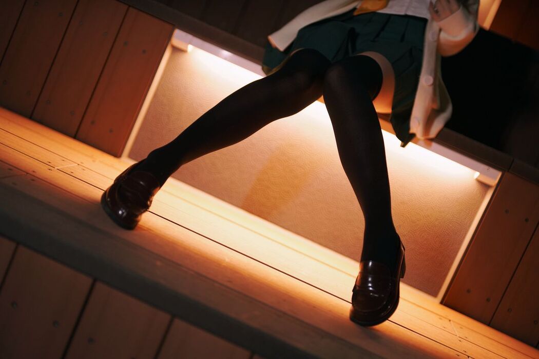 Coser@幼愛Youmeko – 小琪舞JK制服 (49P)