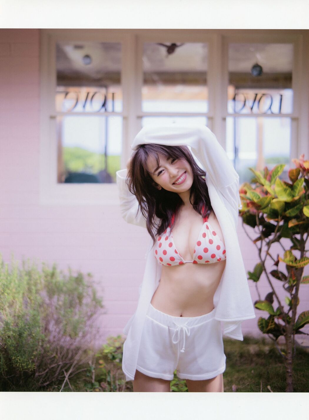 Tomomi Morisaki "High-Spec SEXY Beauty and Hot Spring Trip" [YS-Web] Vol.821