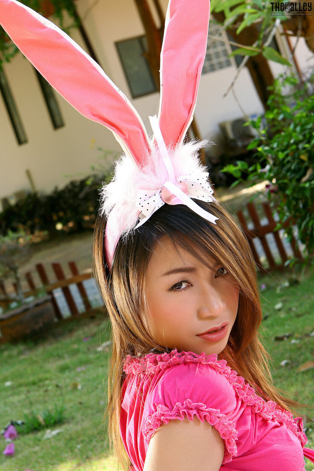 [The Black Alley] Stephanie Chow Cute Bunny