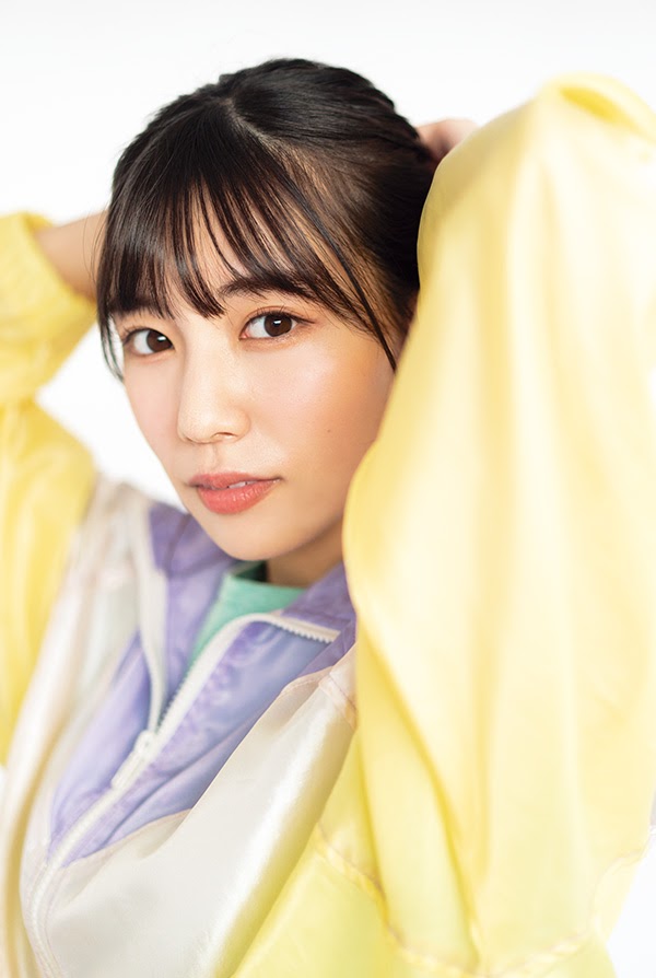 Ayaka Takamoto 高本彩花, Hina Kawata 河田陽菜, Young Gangan 2021 No.01 (ヤングガンガン 2021年1号)