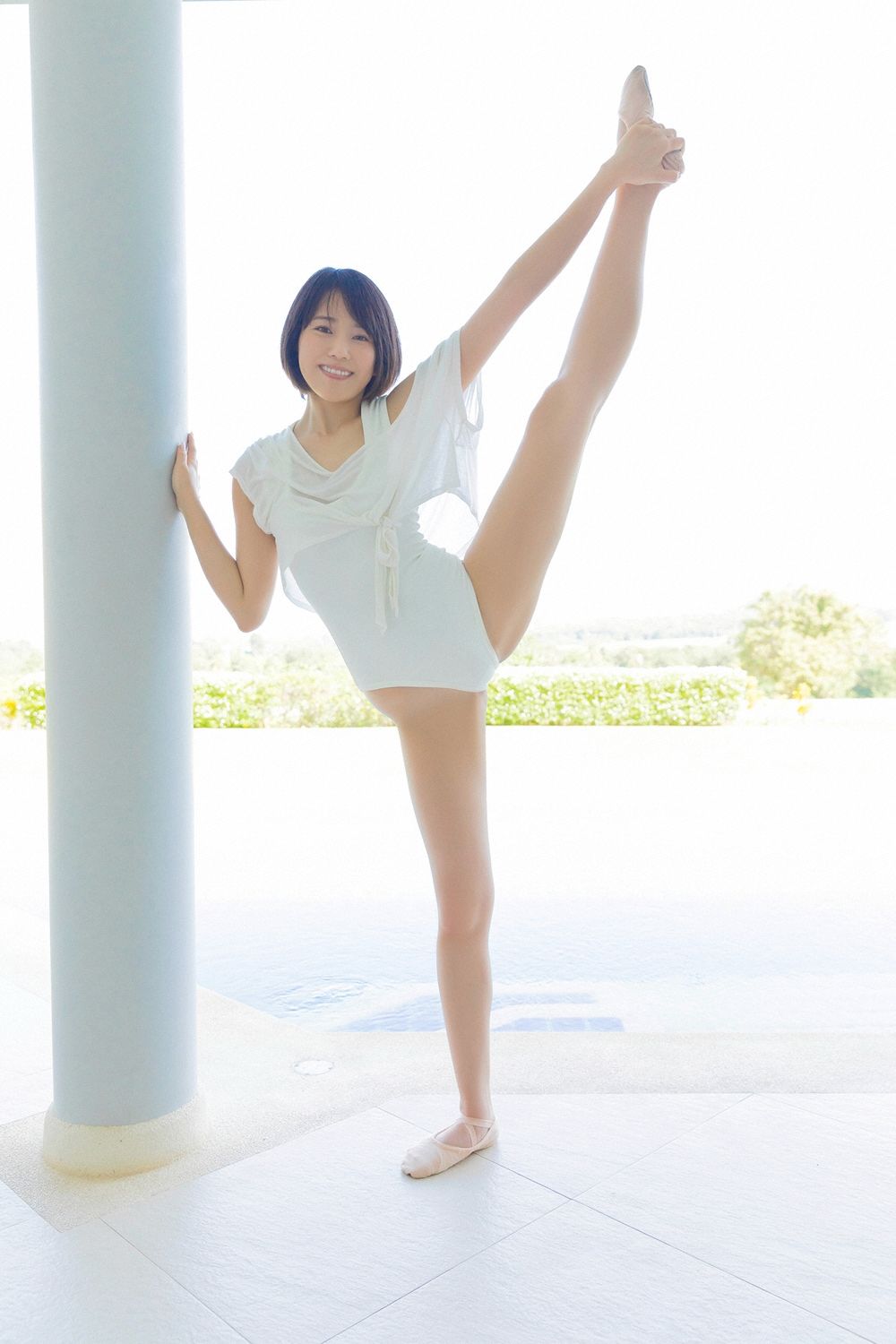 Yui Shirakawa "Woman with four faces" [YS-Web] Vol.810
