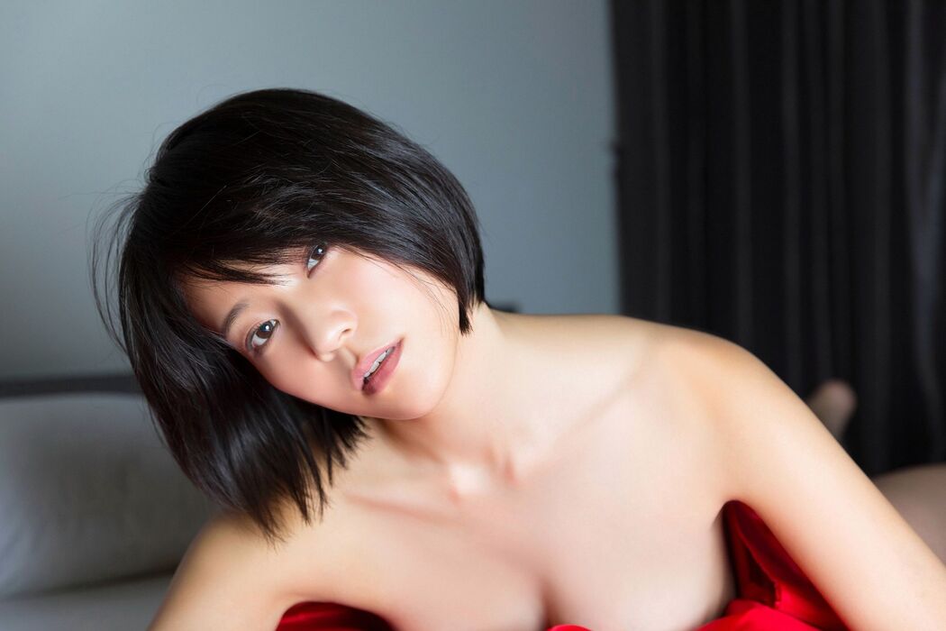 Yui Shirakawa "Woman with four faces" [YS-Web] Vol.810