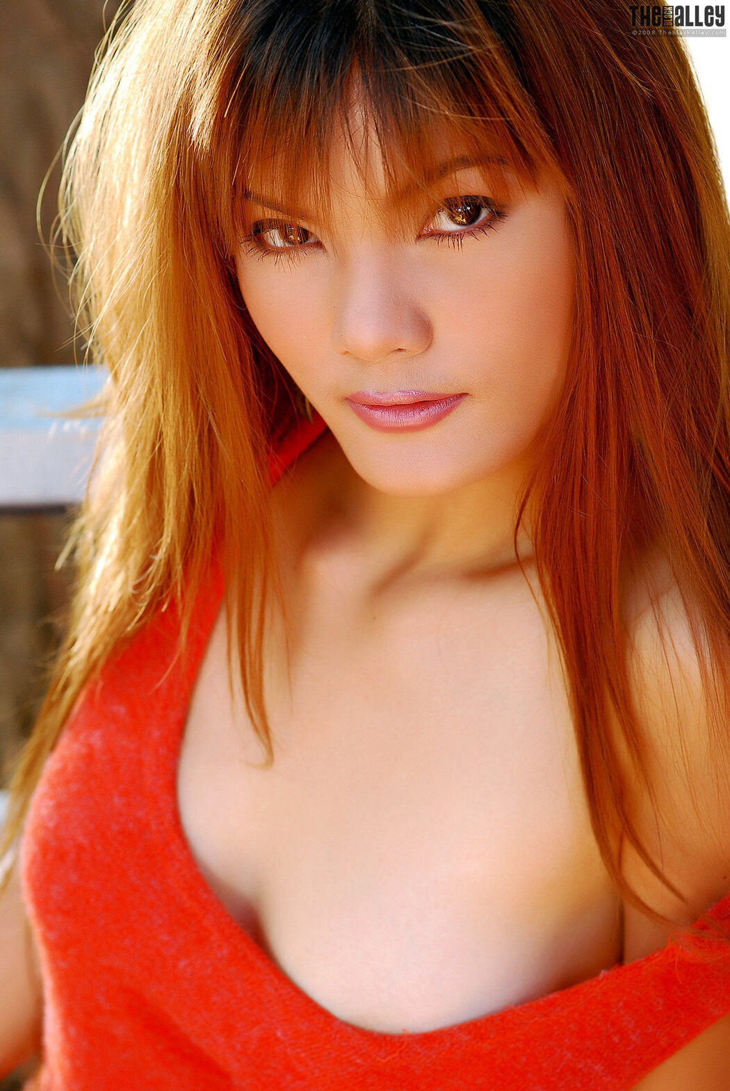 [The Black Alley] Jennifer Lim