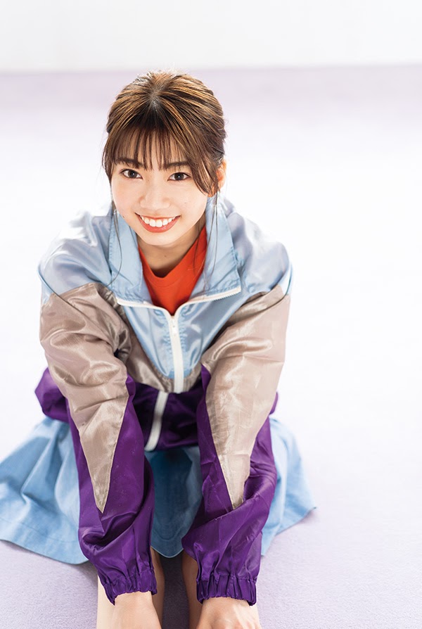 Ayaka Takamoto 高本彩花, Hina Kawata 河田陽菜, Young Gangan 2021 No.01 (ヤングガンガン 2021年1号)