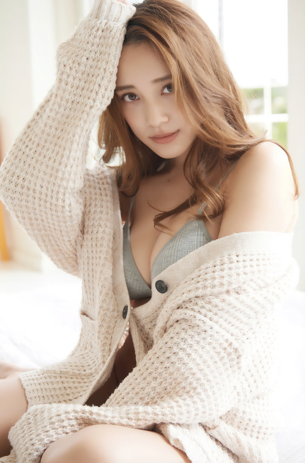 Sayaka Tomaru 都丸紗也華, FRIDAYデジタル写真集 『ボタンが弾けるFカップ Vol.3』 Set.03