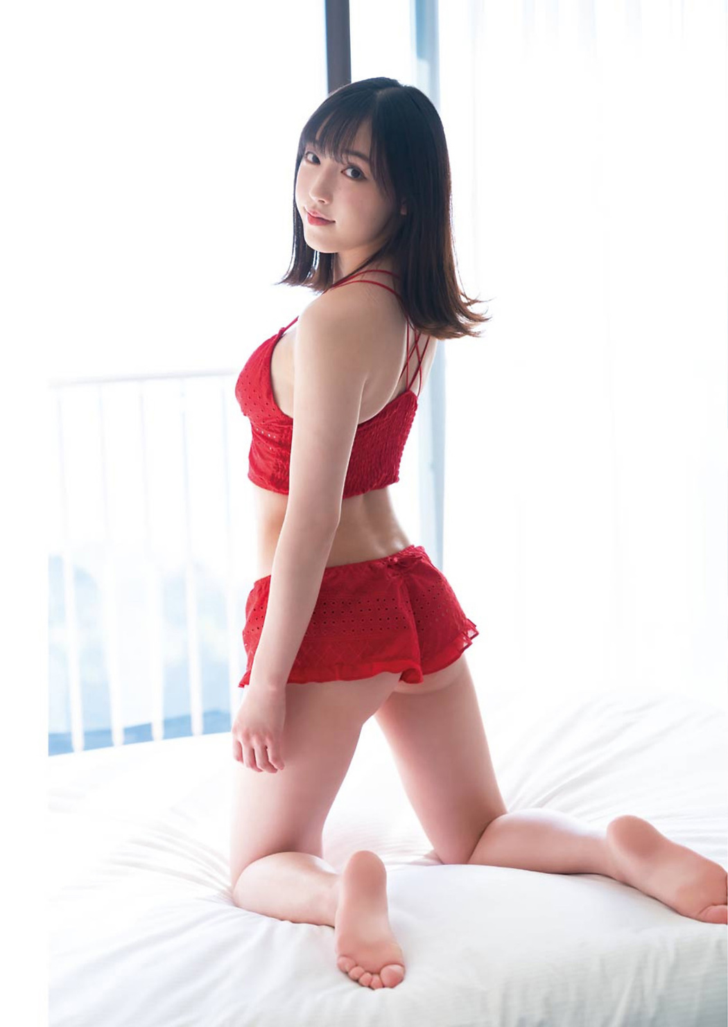 Mizuki Fukumura 譜久村聖, Young Gangan 2021 No.06 (ヤングガンガン 2021年6号)