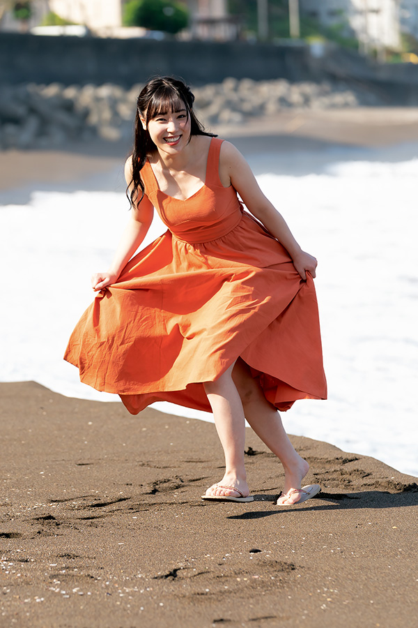 Mizuki Fukumura 譜久村聖, Young Gangan 2019 No.13 (ヤングガンガン 2019年13号)