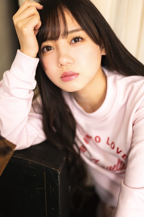 佐々木美玲, 齊藤京子, 加藤史帆, Young Gangan 2021 No.01 (ヤングガンガン 2021年1号)