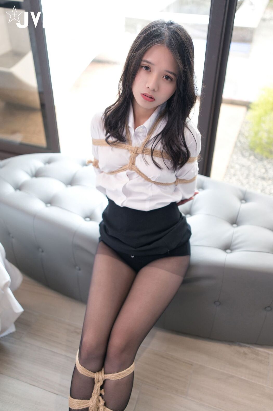 JVID Jia Jia Miao 加加喵 Jamie – 繩縛助理の面試調教 開腿緊縛の強制潮吹 Part02 (49P)