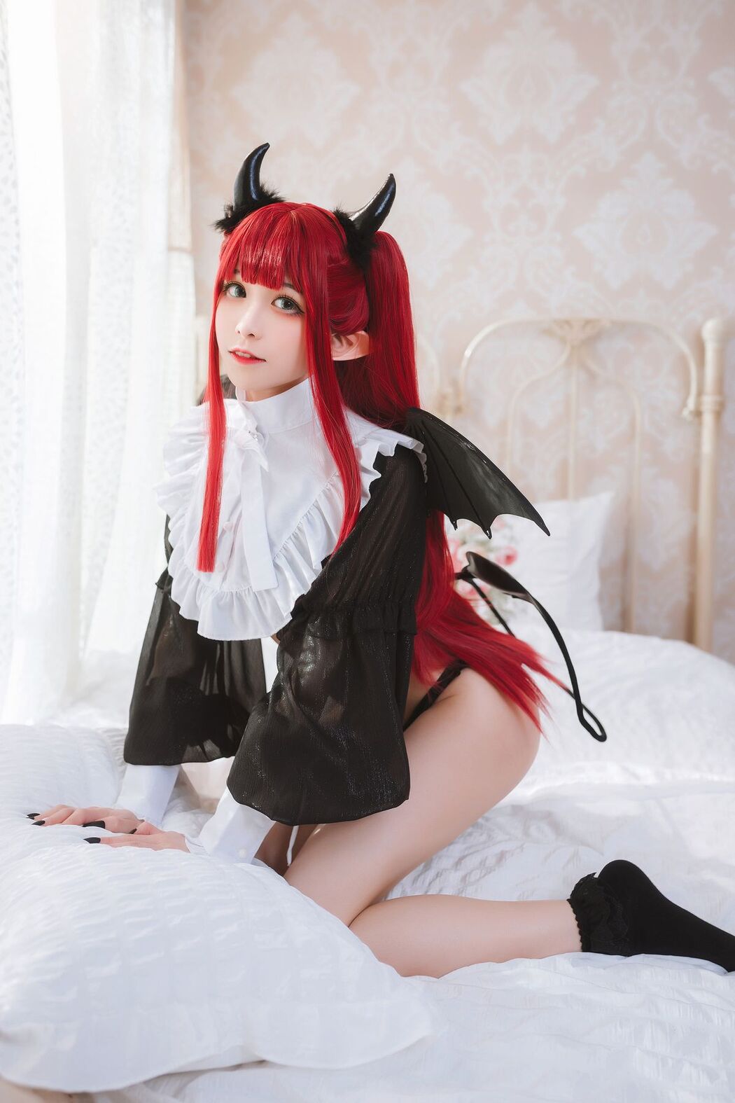 Coser@Tomoyo酱 – 更衣人偶 利兹魅魔 (24P)