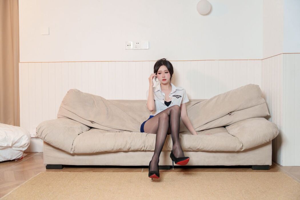 Coser@芋圆侑子 – 空姐 (35P – 1V)