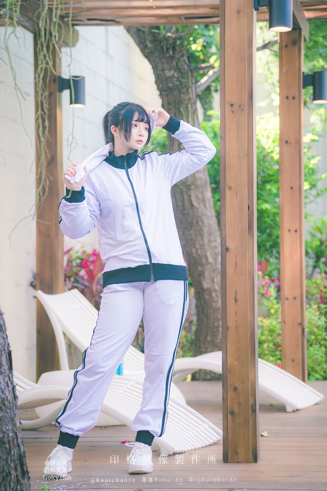 Coser@落落Raku &#8211; 锻炼日 Exercise Day (62P &#8211; 1V)
