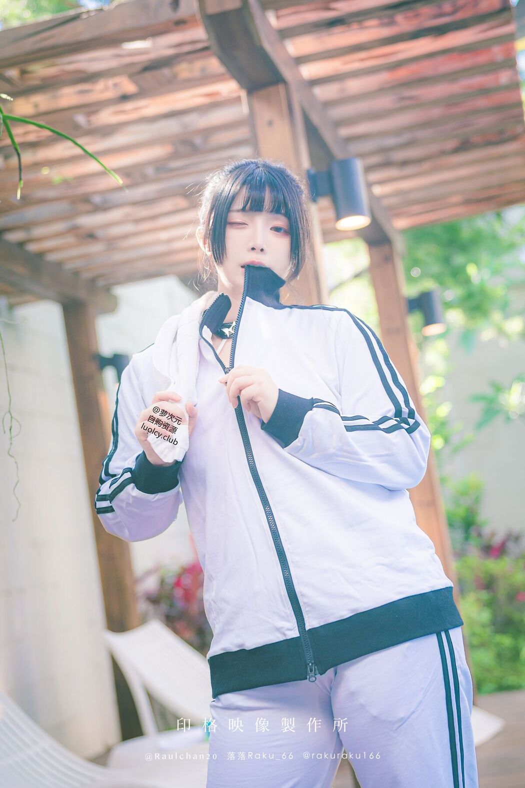 Coser@落落Raku &#8211; 锻炼日 Exercise Day (62P &#8211; 1V)