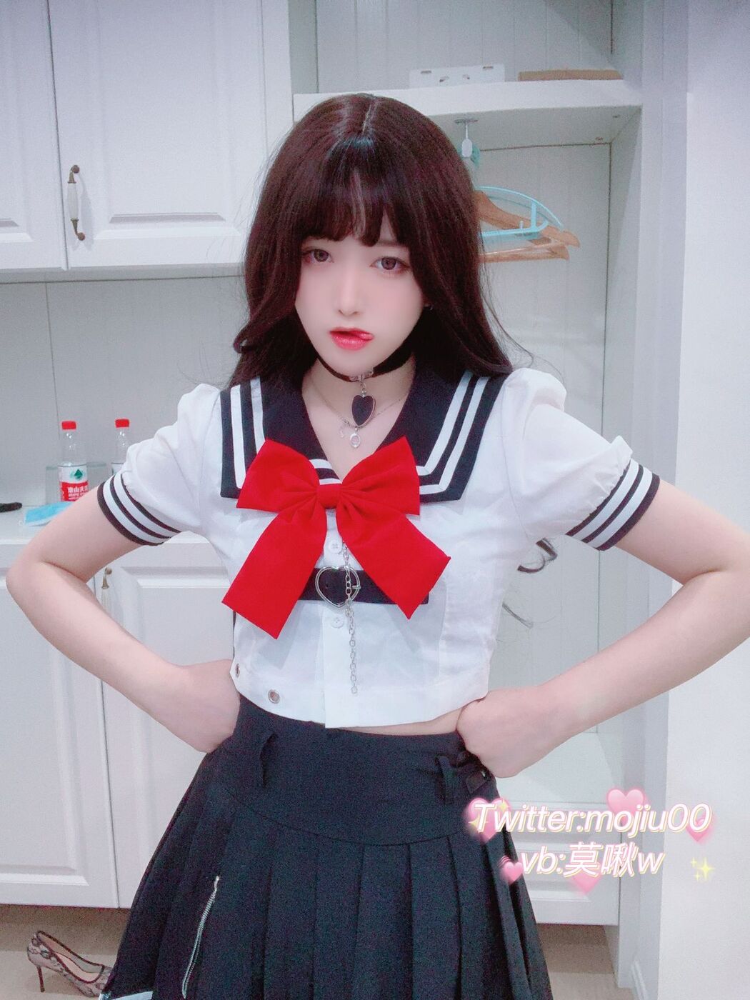 Coser@小青茗 &#8211; 露脸JK定制红色丝袜 (33P)