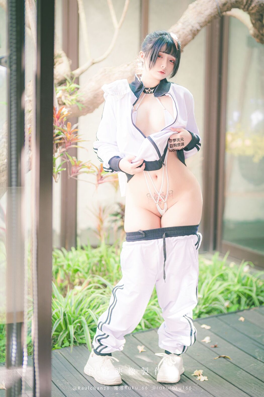 Coser@落落Raku &#8211; 锻炼日 Exercise Day (62P &#8211; 1V)