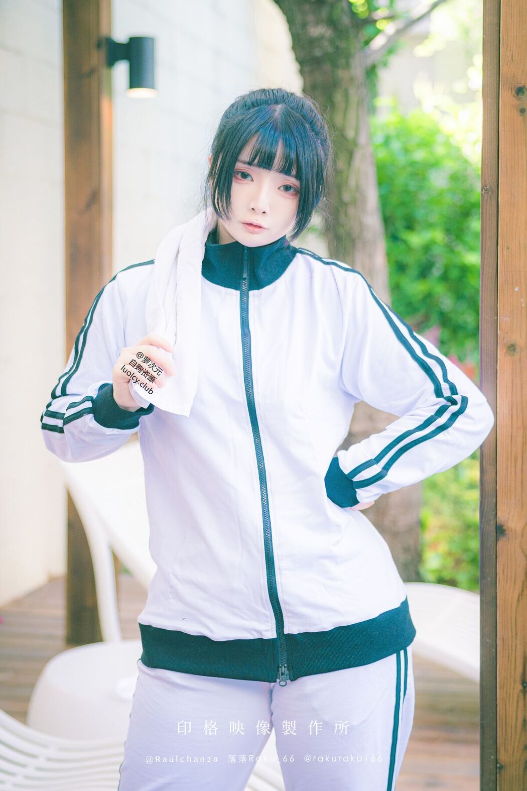 Coser@落落Raku &#8211; 锻炼日 Exercise Day (62P &#8211; 1V)