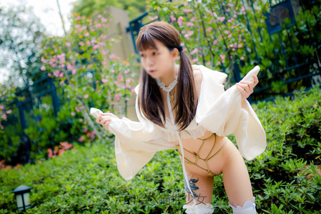 Coser@污神映画 – 猫性少女 Part01 (51P – 1V)