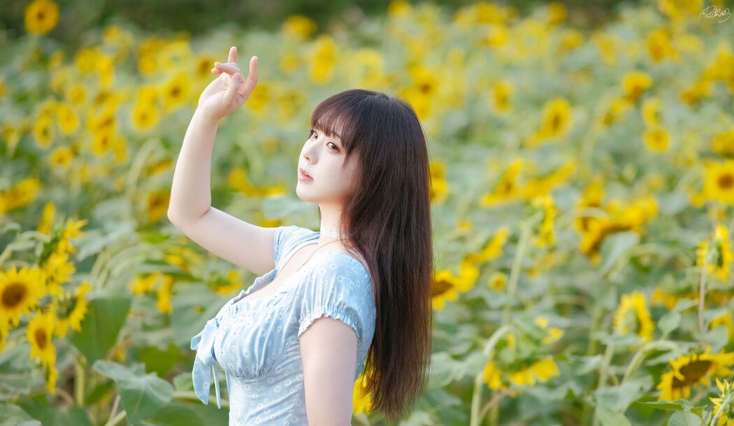 Coser@皮皮奶可可爱了啦 – 彼女向日葵 (36P)