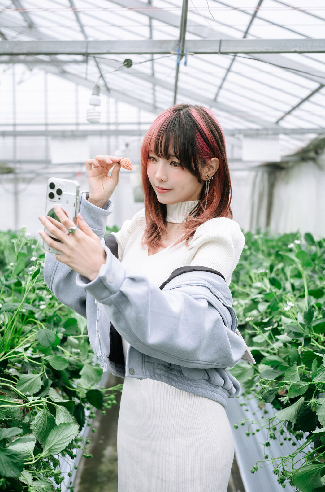 Coser@Ely_eee ElyEE子 – Strawberry Picking Date (35P – 2V)