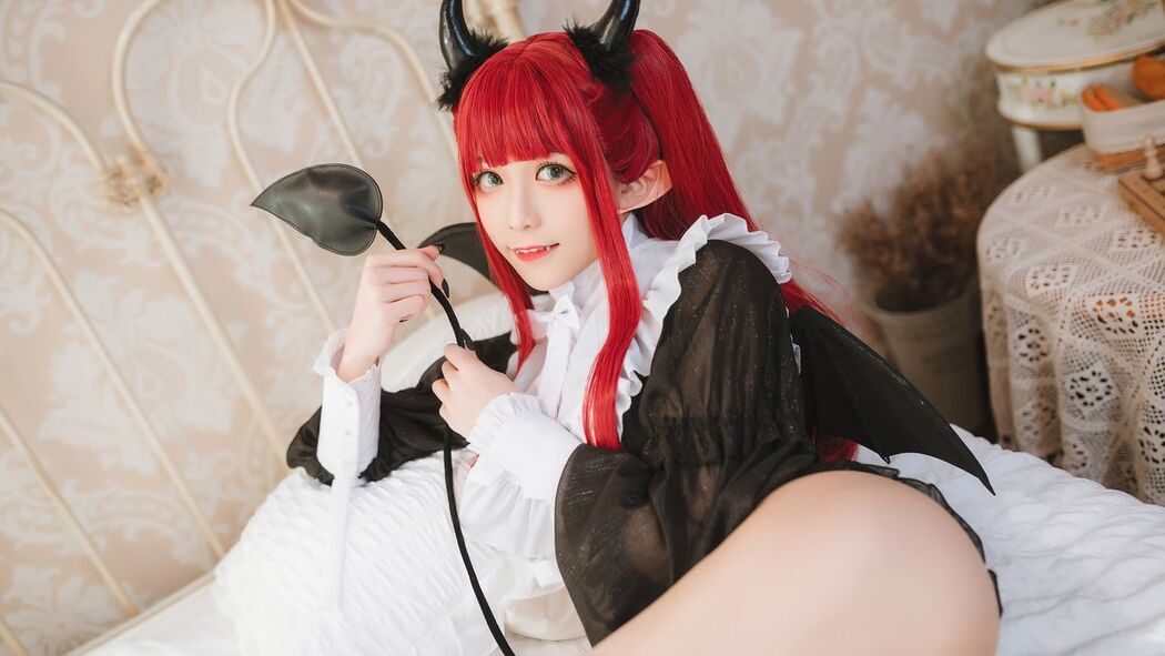 Coser@Tomoyo酱 – 更衣人偶 利兹魅魔 (24P)