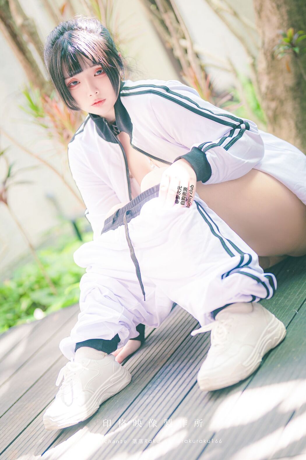 Coser@落落Raku &#8211; 锻炼日 Exercise Day (62P &#8211; 1V)