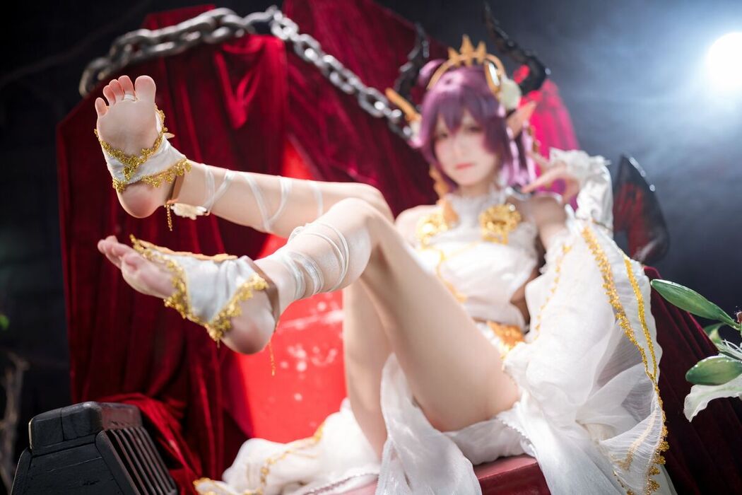 Coser@九柒喵 – 龙姬 (33P)