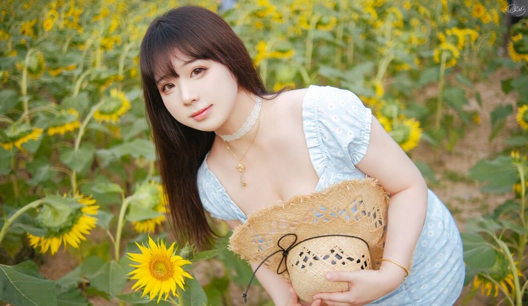 Coser@皮皮奶可可爱了啦 – 彼女向日葵 (36P)
