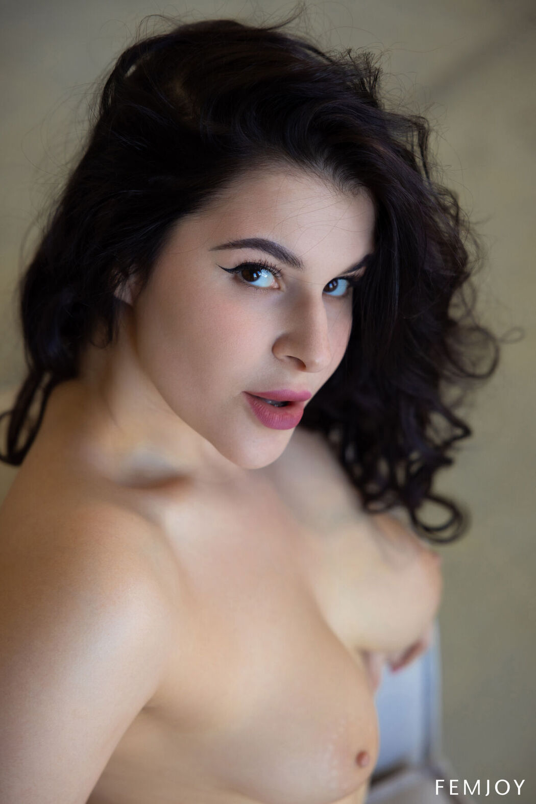 FemJoy Pandora Red – Snazzy Part2 (56P)