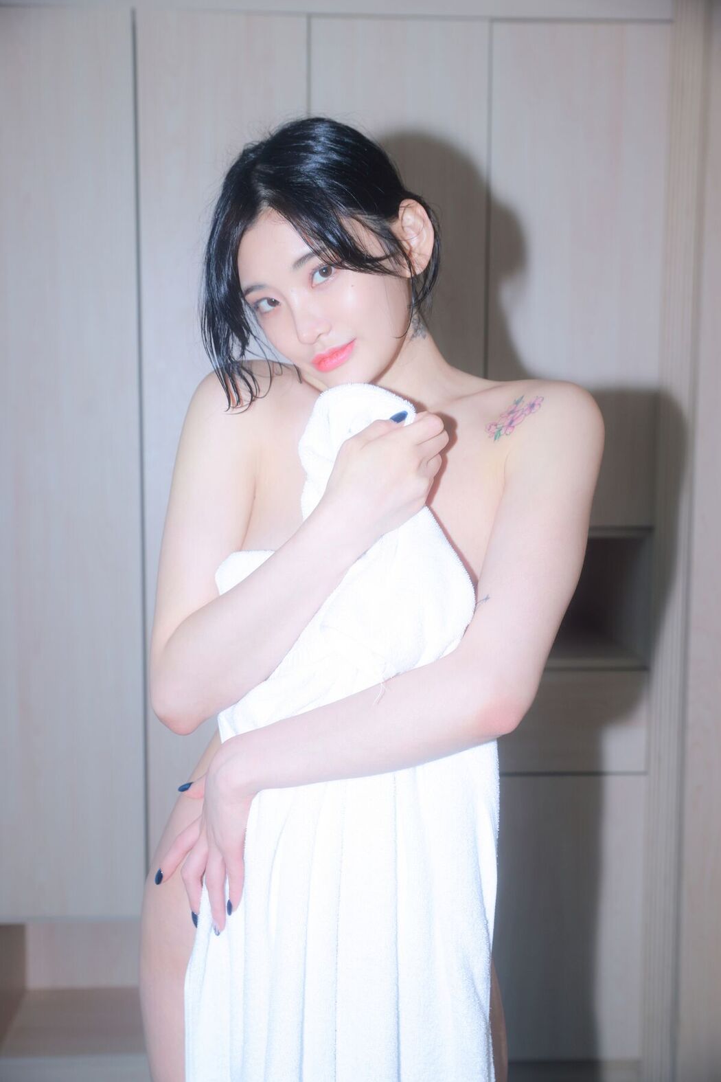 Sula 설아 – Navy Bodysuit Part3