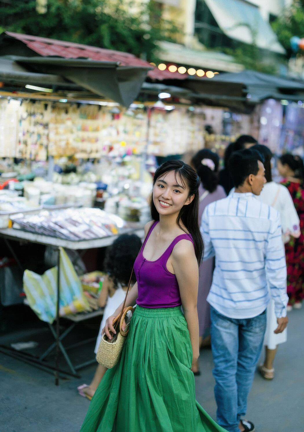 Runa Toyoda 豊田ルナ, 写真集 『Good to see Moon』 Set.03 Cover Photo