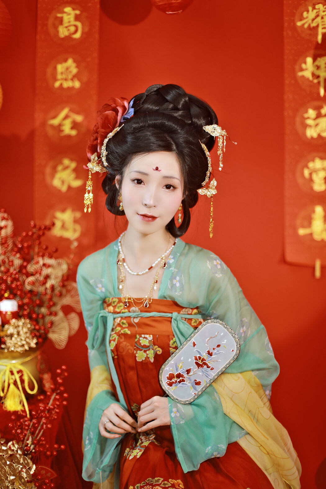 YiTuYu艺图语 Vol.8152 李猜 (23P)