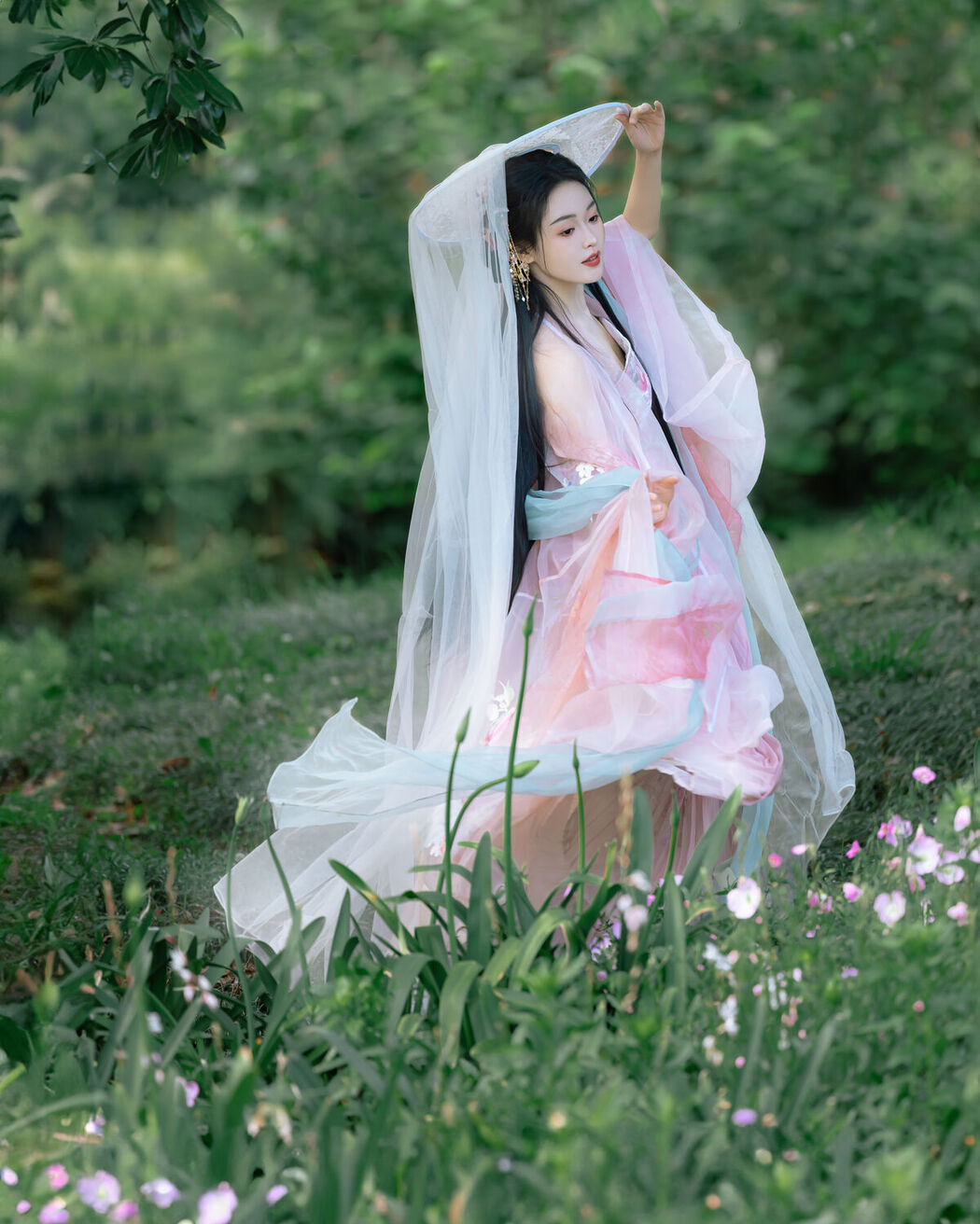 YiTuYu艺图语 Vol.8144 媛媛 (18P)
