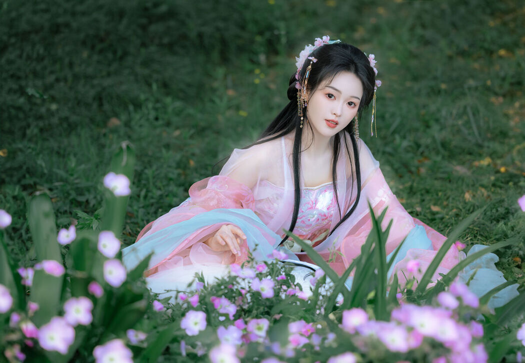 YiTuYu艺图语 Vol.8144 媛媛 (18P)