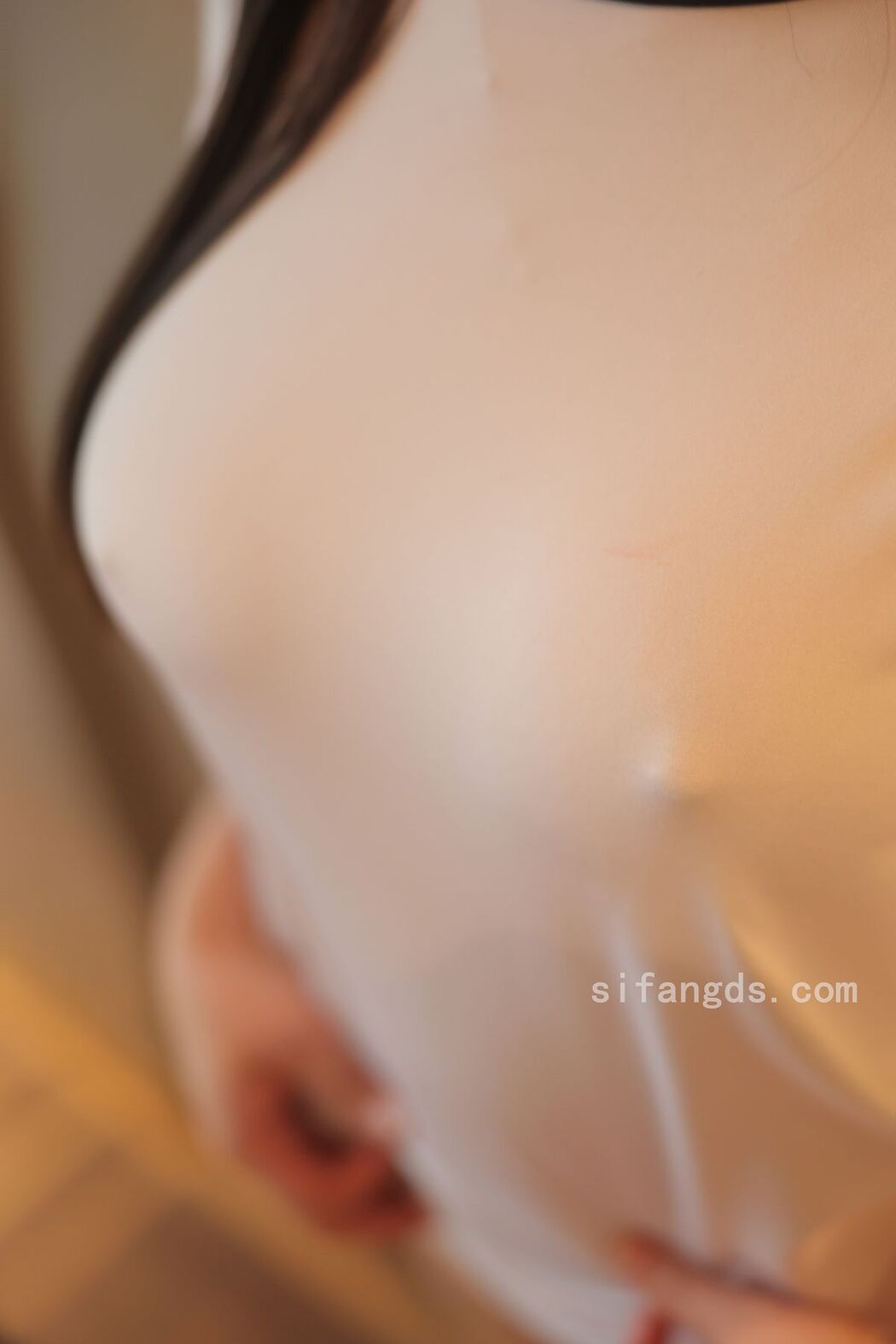 XR Uncensored Ai Jiang Li 爱酱里 – R18 秀人网模特 浴缸JK Part01 (48P – 2V)