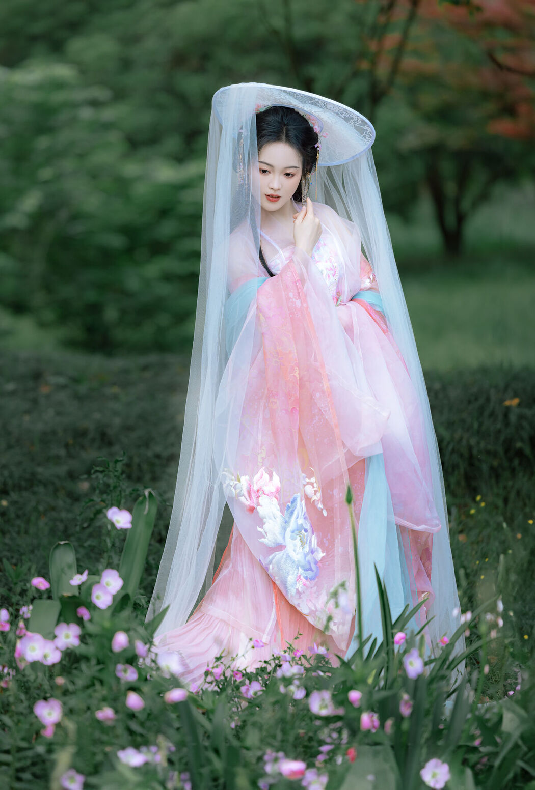 YiTuYu艺图语 Vol.8144 媛媛 (18P)