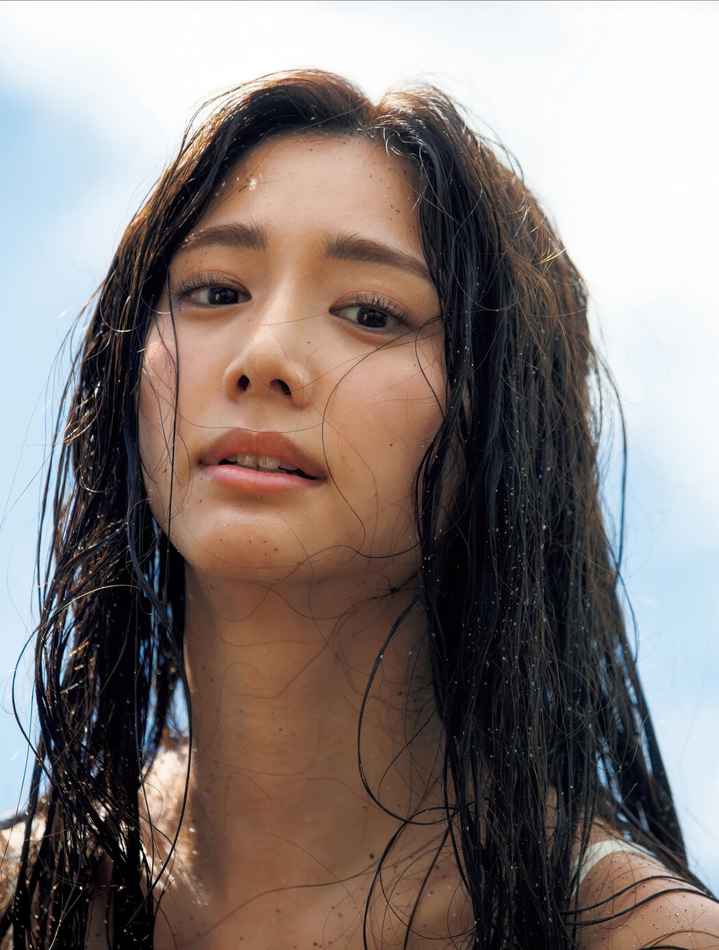 Yasuyo Saito 斎藤恭代, FRIDAY 2025.06.20 (フライデー 2025年6月20日号)