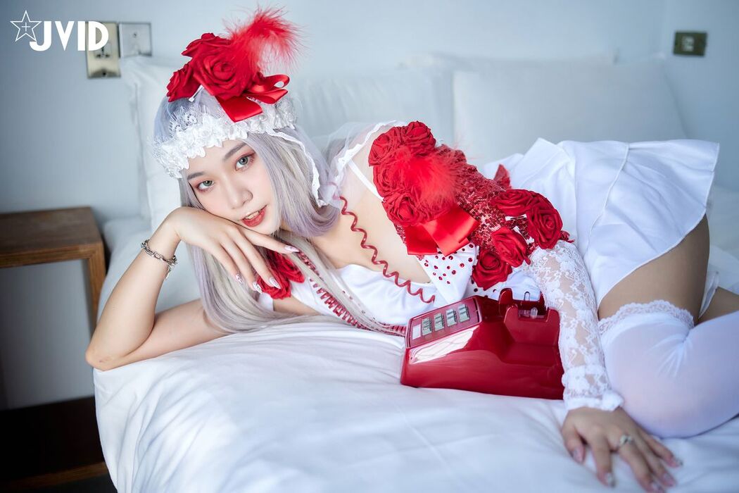 JVID Verna – 萬聖節鬼魅之月 第五人格調香師Verna性感解密 隱藏版影片 Part02 (55P)