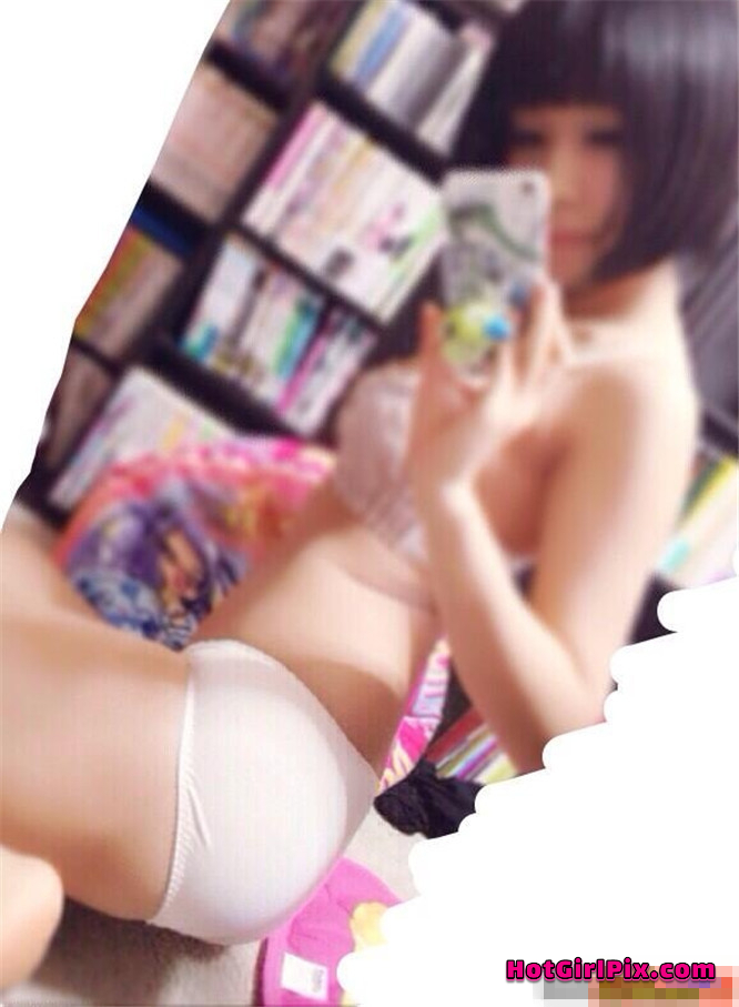 [HGP] Vol.822 - Nude Japanese girl taking selfie