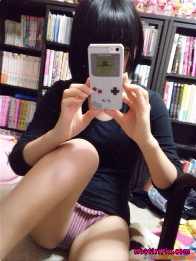[HGP] Vol.822 - Nude Japanese girl taking selfie