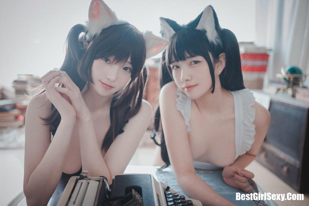 DJAWA Bambi (밤비) & Sonson (손손) Maid Mansion W B