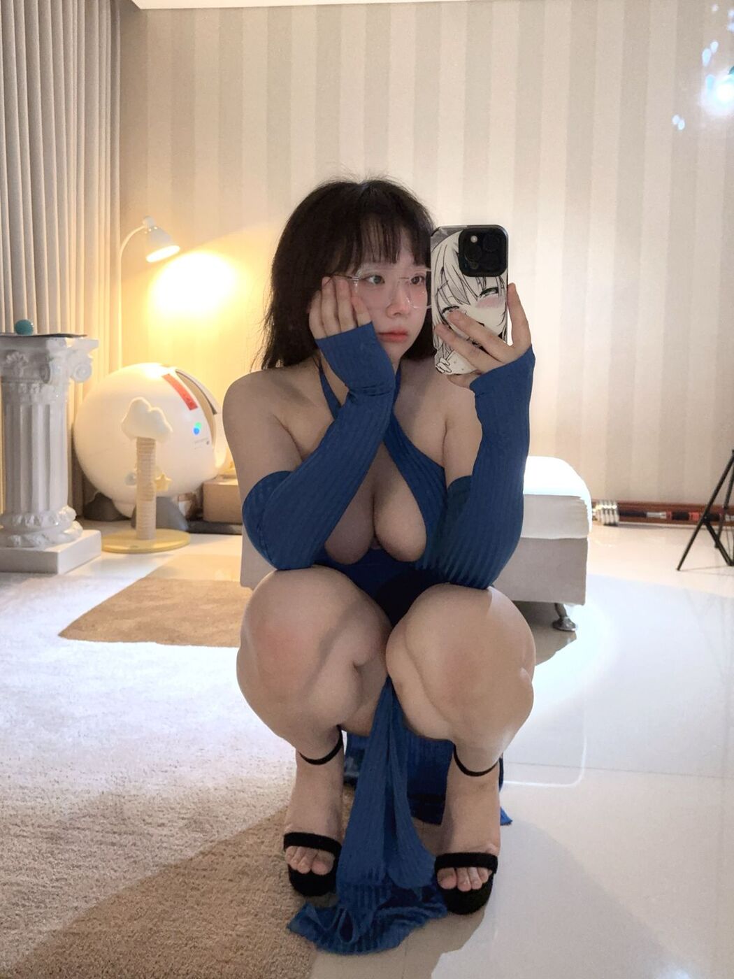 Coser@皮皮奶可可爱了啦 – 蓝色旗袍 (18P – 1V)