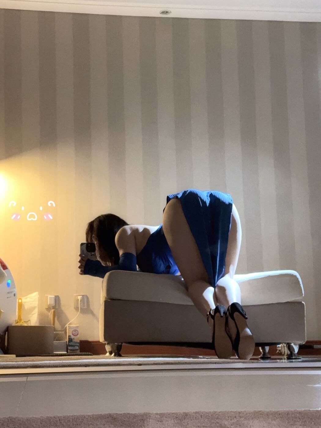 Coser@皮皮奶可可爱了啦 – 蓝色旗袍 (18P – 1V)