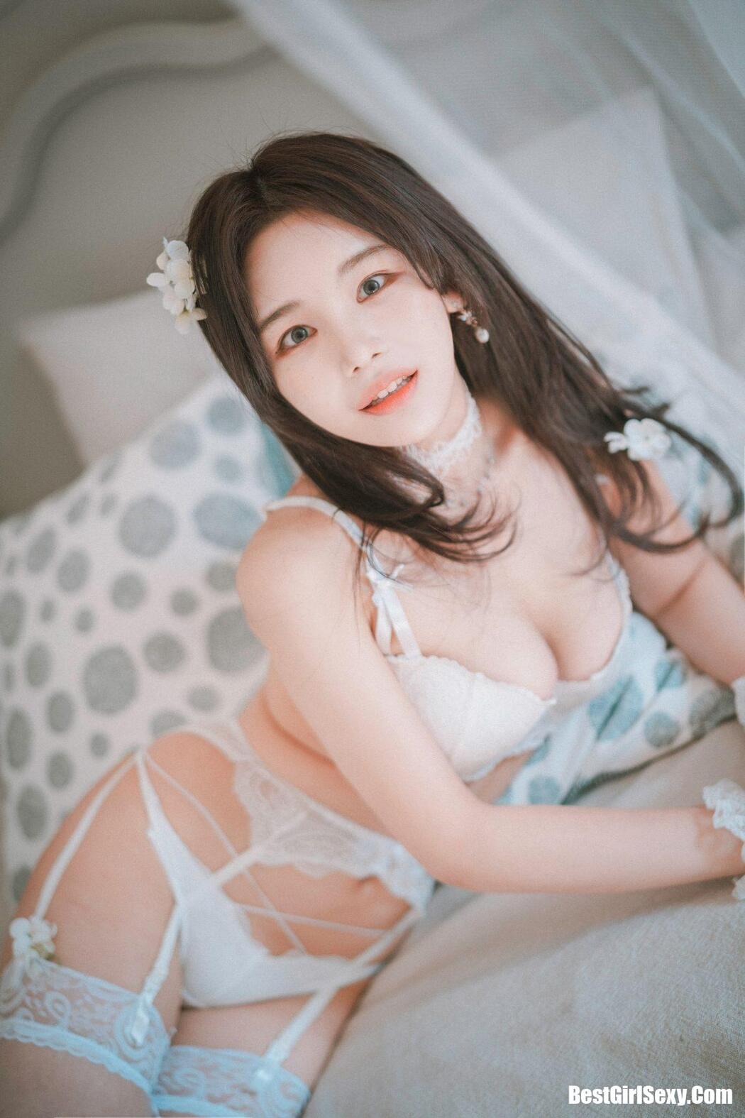 DJAWA Zzyuri (쮸리) Alluring White