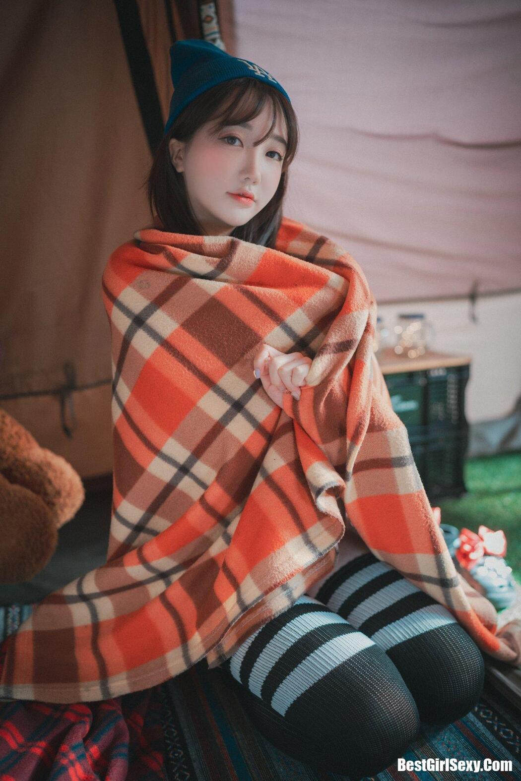 DJAWA Son Ye-Eun (손예은) Romantic Winter Glamping
