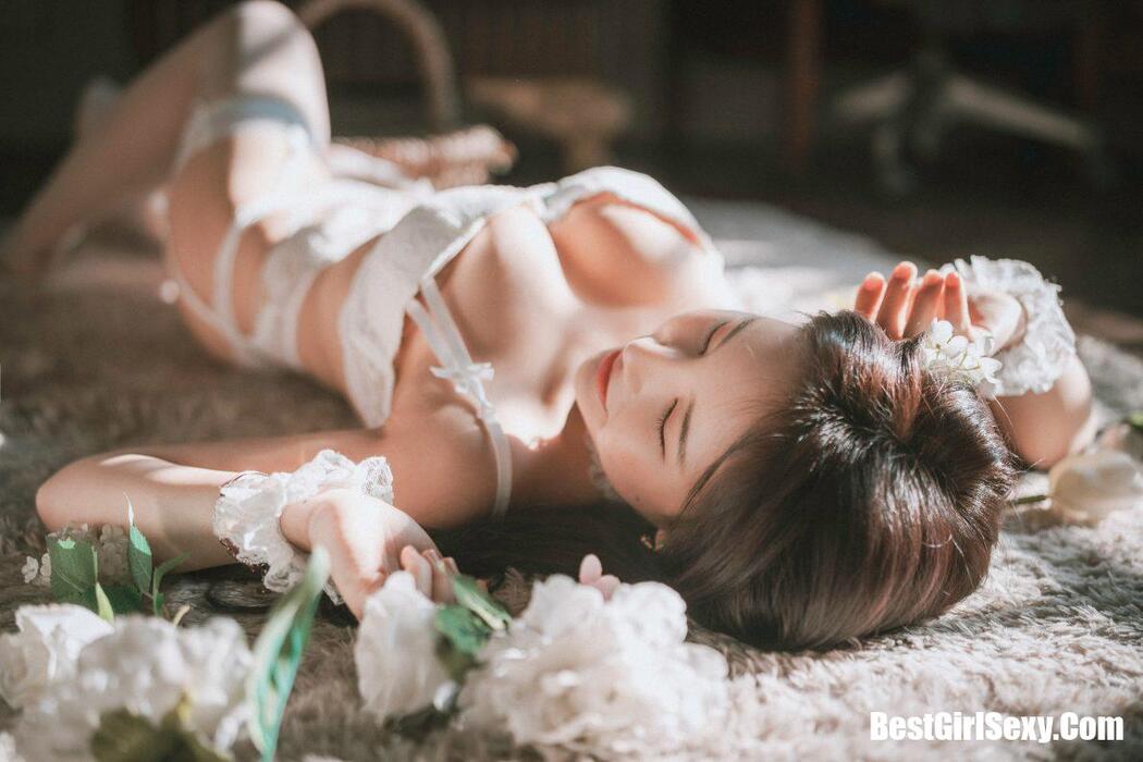 DJAWA Zzyuri (쮸리) Alluring White
