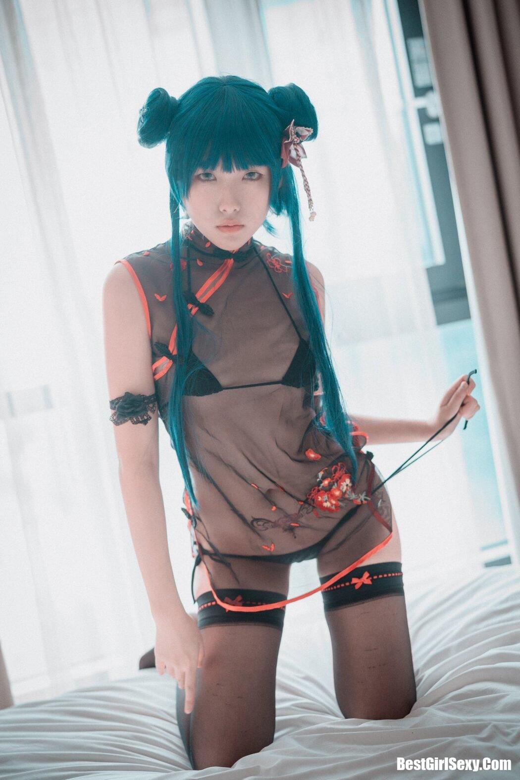 DJAWA Sonson (손손) Sheer Qipao Girl