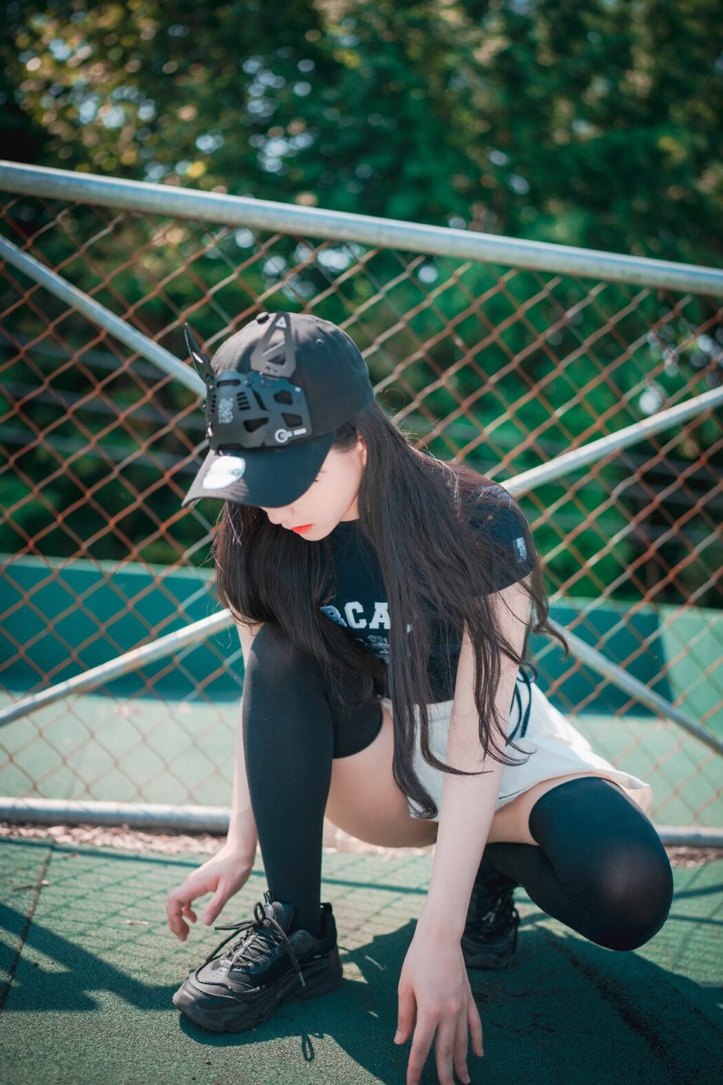 DJAWA Jeong Jenny 정제니 Classic Athletic Girl in Navy Blue