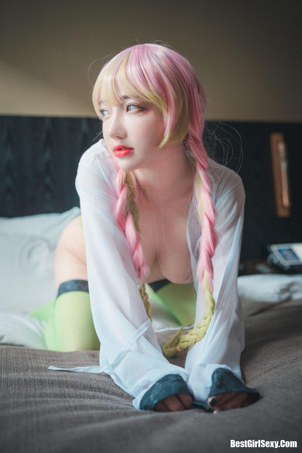 DJAWA Son Ye-Eun (손예은) Kimetsu no Yaiba Mitsuri Kanroji B